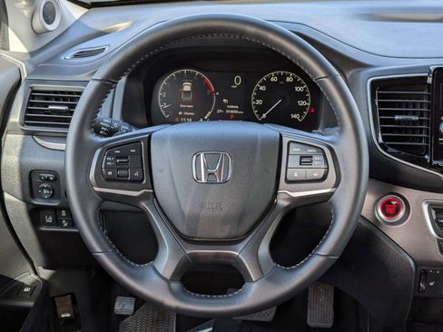 Used 2025 Honda Ridgeline RTL image 17