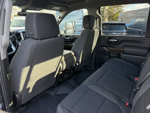 Used 2022 GMC Sierra 2500 SLE w/ SLE Value Package; image 27