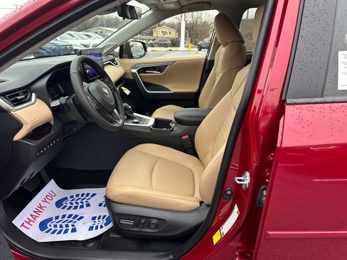 New 2025 Toyota RAV4 Limited image 9