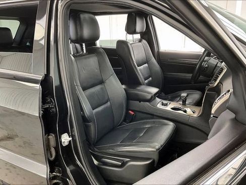 Used 2014 Jeep Grand Cherokee Limited w/ Trailer Tow Group IV image 7