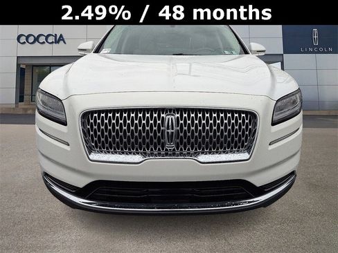 Certified 2022 Lincoln Nautilus AWD image 2
