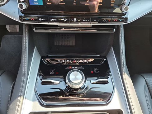 New 2026 Jeep Grand Wagoneer L Limited image 40