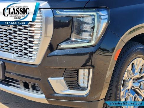 Used 2021 GMC Yukon XL Denali image 18