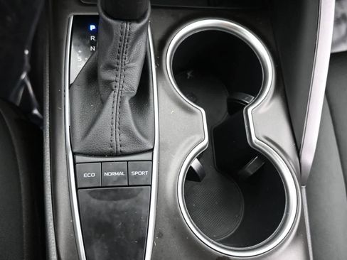 Used 2024 Toyota Camry LE image 19