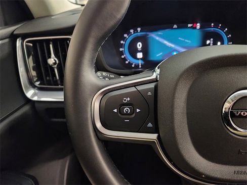 Used 2024 Volvo S60 B5 Core image 28