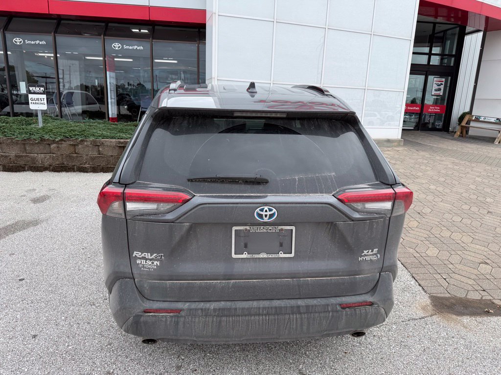 Used 2024 Toyota RAV4 XLE w/ Convenience Package AWD/4WD image 3
