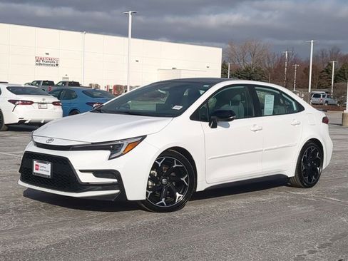 Certified 2025 Toyota Corolla FX w/ Convenience Package image 2