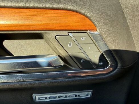 Used 2023 GMC Sierra 1500 Denali w/ Denali Reserve Package image 20