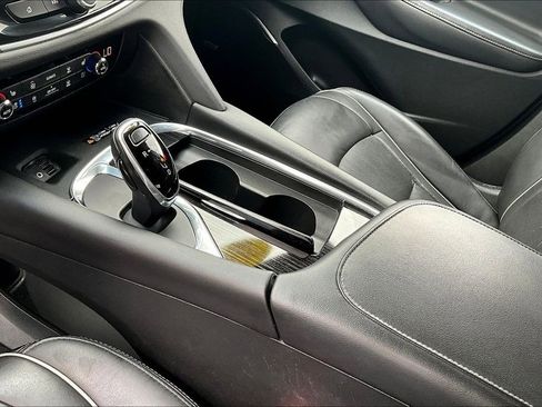 Used 2020 Buick Enclave Avenir w/ Avenir Technology Package AWD/4WD image 19