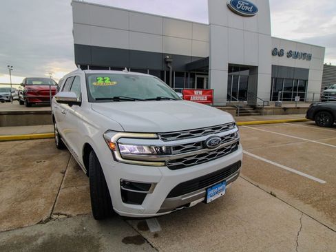 Used 2022 Ford Expedition Max Platinum AWD/4WD image 2