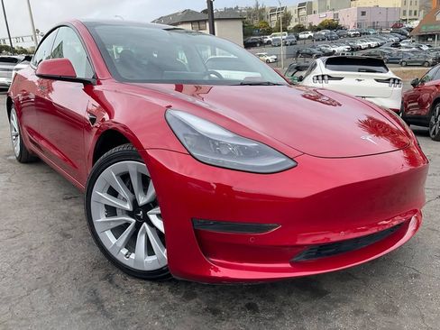 Used 2022 Tesla Model 3 RWD image 1