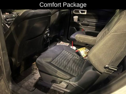 Used 2020 Ford Explorer XLT w/ Comfort Package image 8