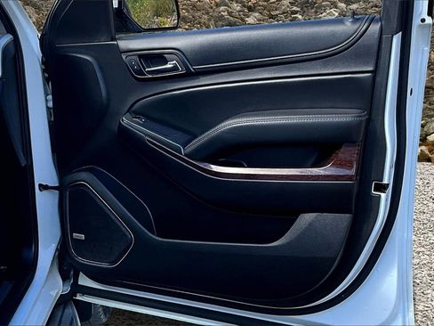 Used 2016 GMC Yukon SLT w/ Open Road Package image 23