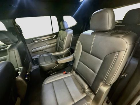 Used 2024 GMC Acadia Elevation AWD/4WD image 29