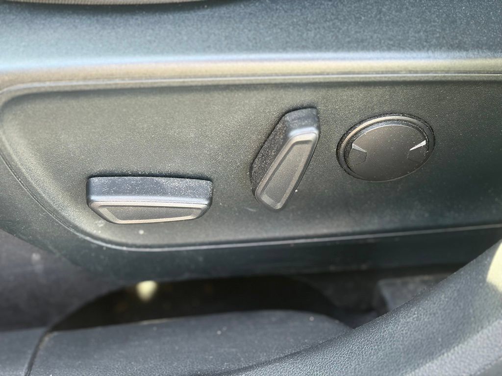 Used 2020 Ford Escape SE AWD/4WD image 21
