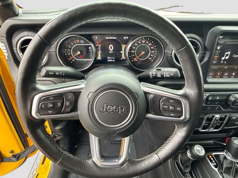 Used 2019 Jeep Wrangler Unlimited Sahara w/ Dual Top Group image 32