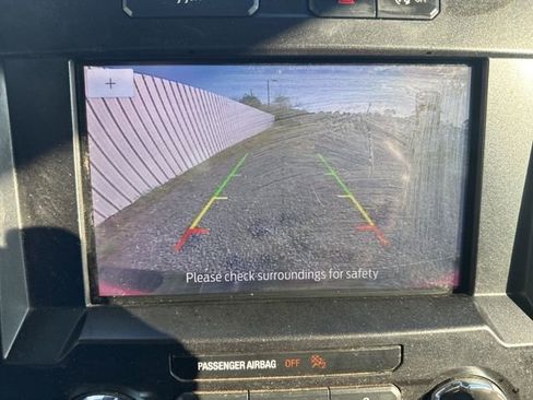 Used 2020 Ford F150 XLT image 25