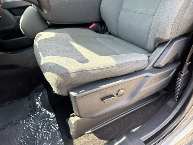 Used 2023 Ford F150 XLT AWD/4WD image 12