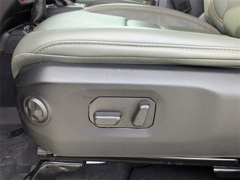 Used 2025 Jeep Gladiator Mojave w/ Safety Group image 19