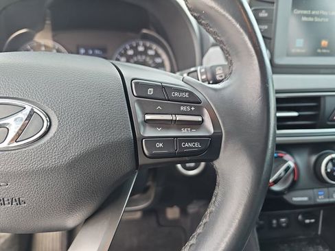 Used 2021 Hyundai Kona SEL image 17