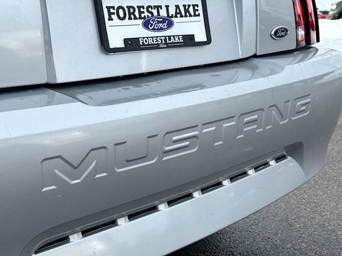 Used 2004 Ford Mustang Convertible image 19