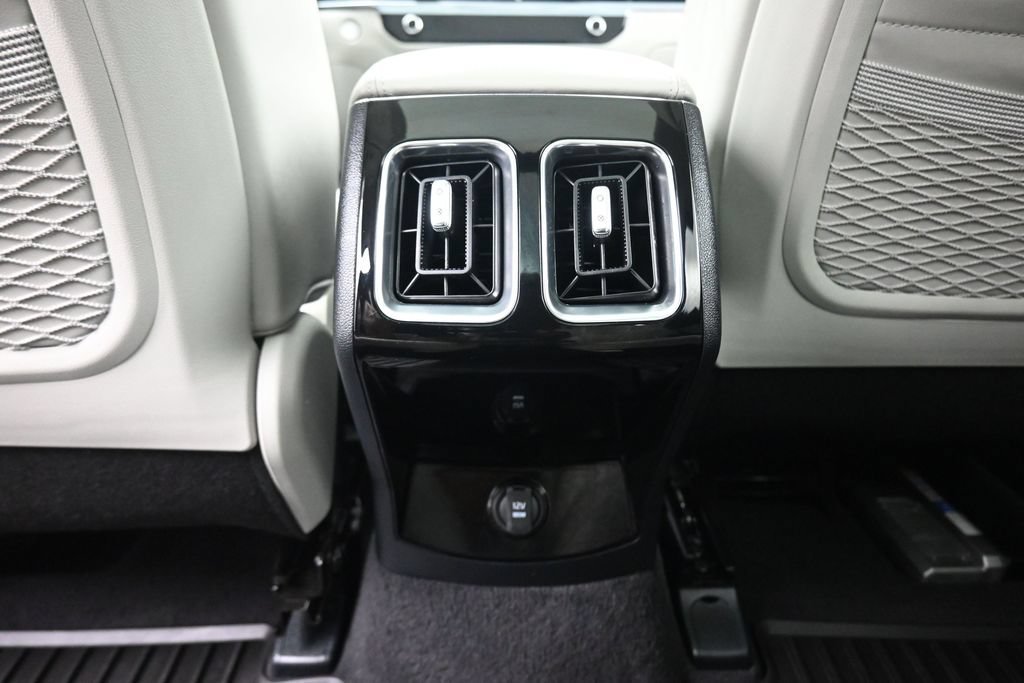 Used 2025 Kia Sorento SX AWD/4WD image 41