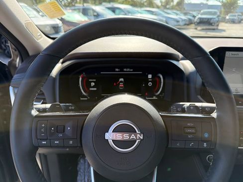 Used 2023 Nissan Rogue Platinum w/ Platinum Premium Package image 22