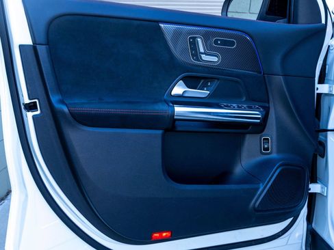 Used 2022 Mercedes-Benz GLA 250 GLA 250 image 12