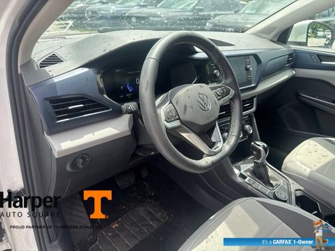 Used 2023 Volkswagen Taos SE w/ Panoramic Sunroof Package AWD/4WD image 14