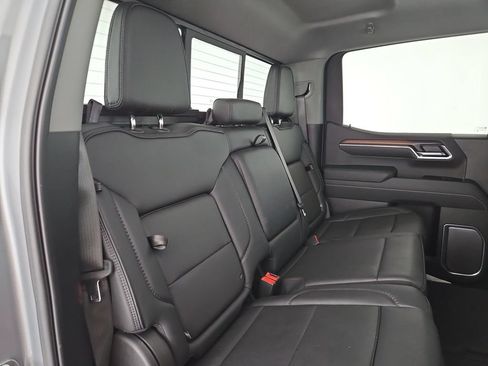 Certified 2025 GMC Sierra 1500 Denali RWD image 33
