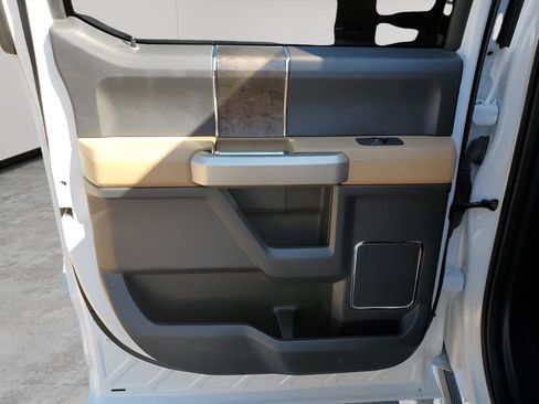 Used 2022 Ford F250 Lariat w/ Lariat Ultimate Package image 17