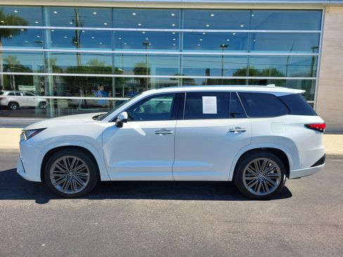 Used 2024 Lexus TX 350 AWD w/ Technology Package image 7