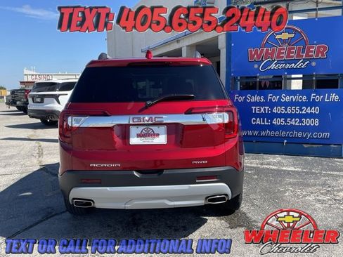 Used 2023 GMC Acadia SLE w/ Driver Convenience Package image 5