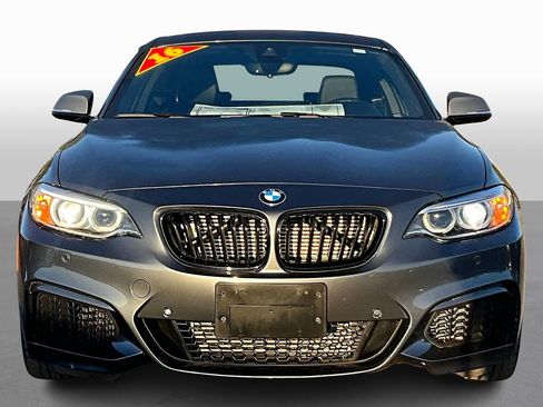 Used 2016 BMW M235i Coupe image 3