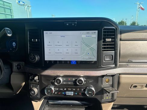Used 2026 Ford F250 Platinum w/ Platinum Plus Package AWD/4WD image 35