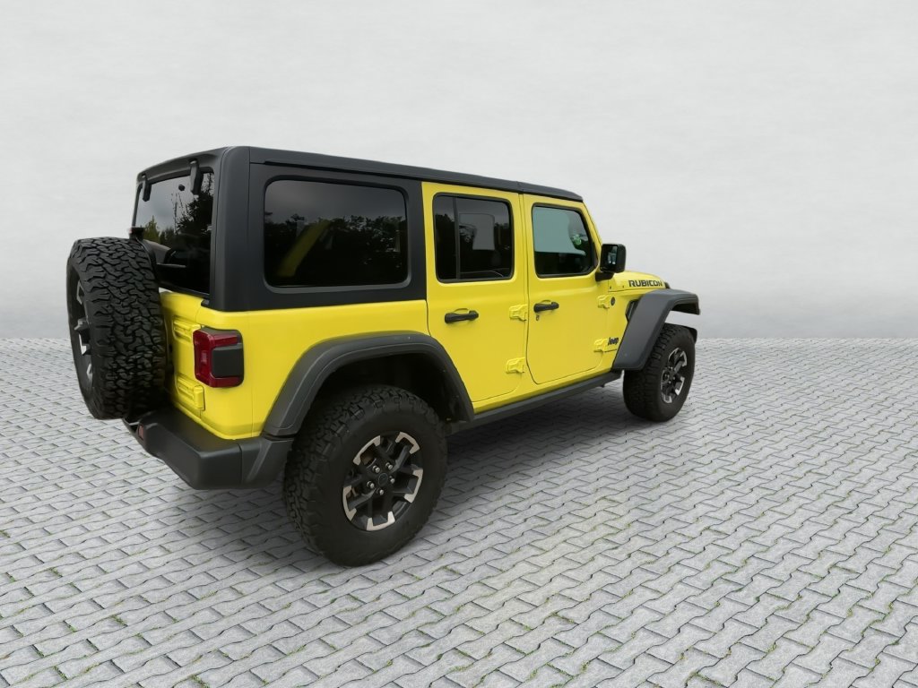 Used 2024 Jeep Wrangler Unlimited Rubicon 4xe AWD/4WD image 8