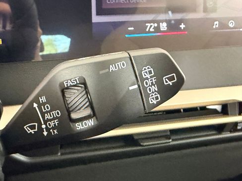 New 2026 BMW iX xDrive45 w/ Premium Package image 25