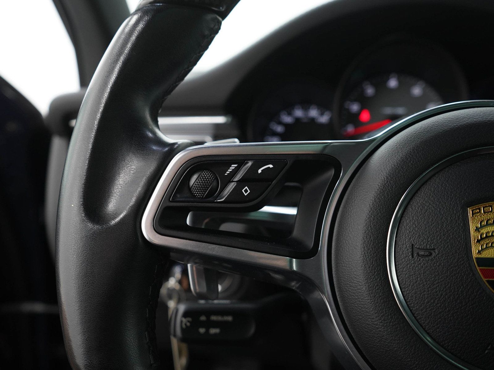 Used 2018 Porsche Macan S AWD/4WD image 29