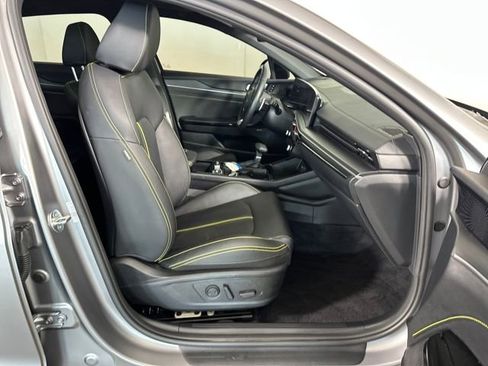 Used 2025 Kia K5 GT w/ GT1 Package image 28