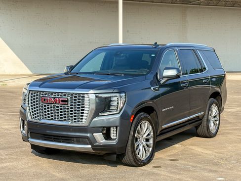 Used 2021 GMC Yukon Denali w/ Denali Premium Package AWD/4WD image 5