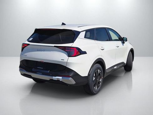 New 2026 Kia Sportage LX FWD image 4