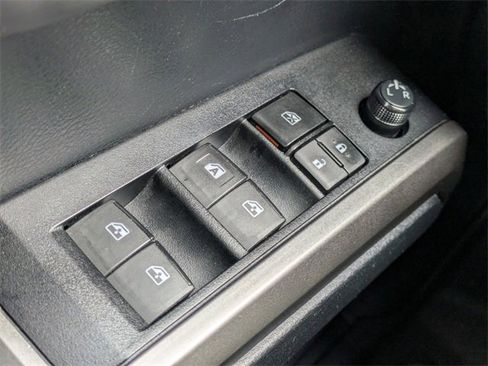 Used 2019 Toyota Tacoma SR5 image 23