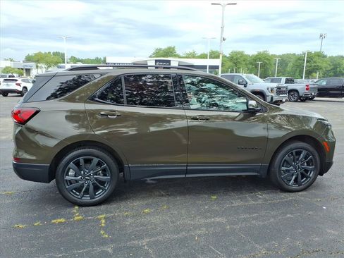 Used 2023 Chevrolet Equinox RS AWD/4WD image 8