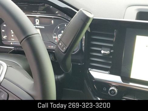 New 2025 GMC Sierra 2500 SLE w/ SLE Convenience Package image 17