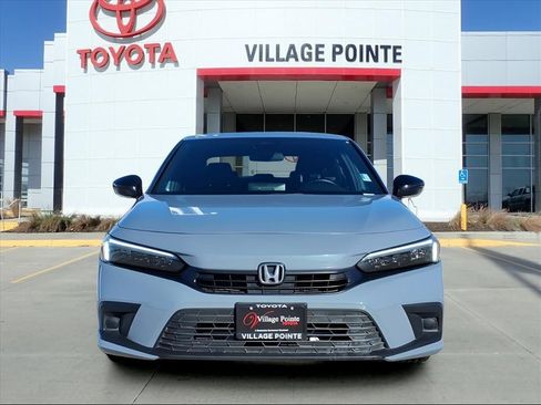Used 2023 Honda Civic Sport image 9