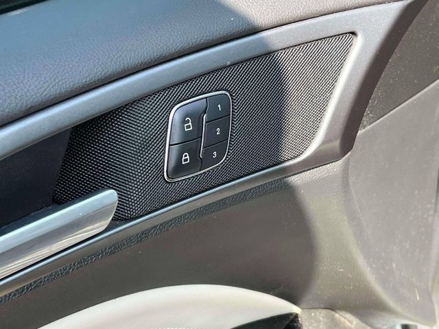 Used 2015 Ford Fusion Titanium FWD image 26