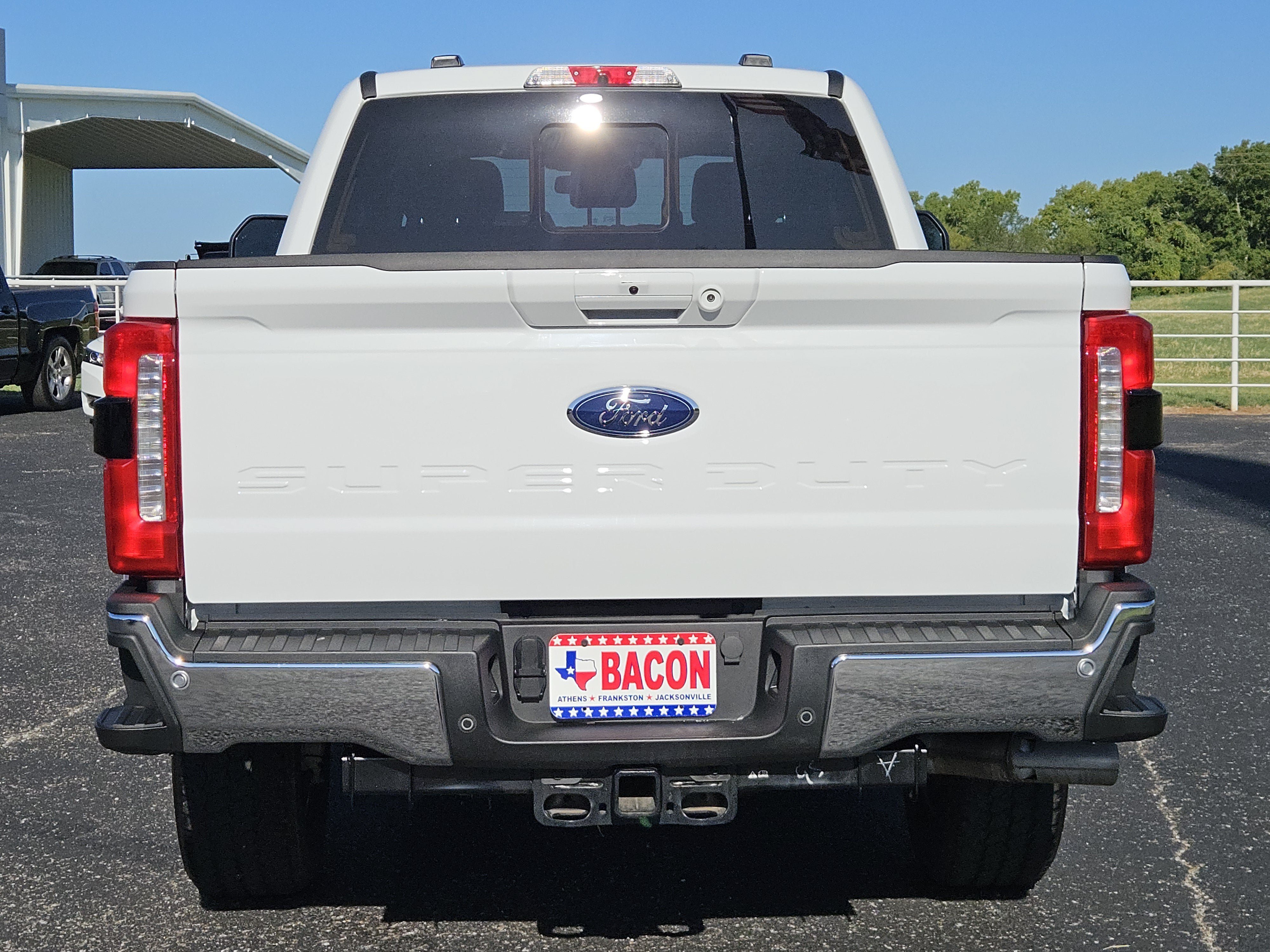 Used 2024 Ford F250 Lariat w/ FX4 Off-Road Package AWD/4WD image 5