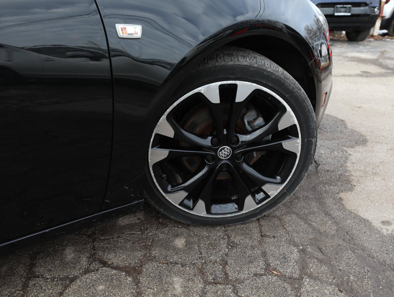 Used 2018 Buick Cascada Sport Touring w/ Dark Effects Package FWD image 9