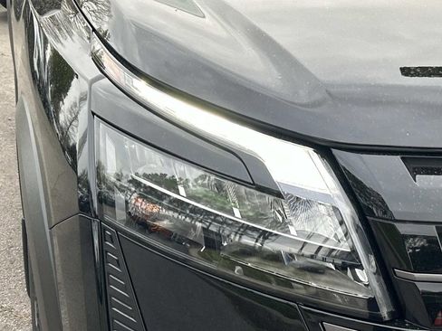 New 2026 Nissan Pathfinder Platinum AWD/4WD image 10
