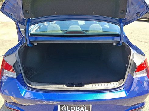 Used 2023 Hyundai Elantra SEL FWD image 30